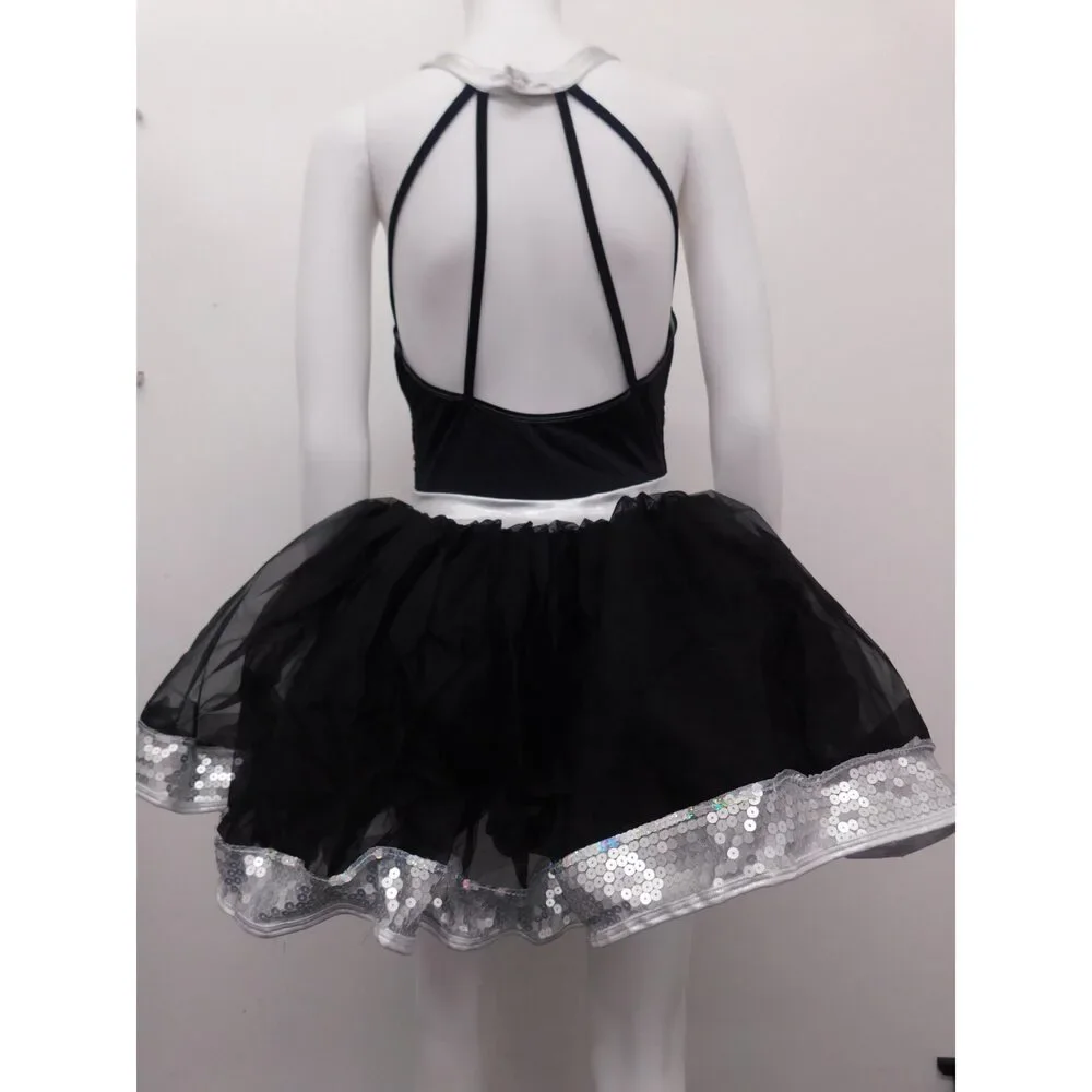 Pre-Owned Dance Costume Curtain Call  XL Child Silver Jazz Sequin